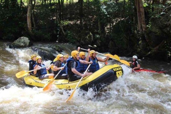 Où faire du rafting dans les gorges du Verdon : les meilleurs spots pour l’aventure