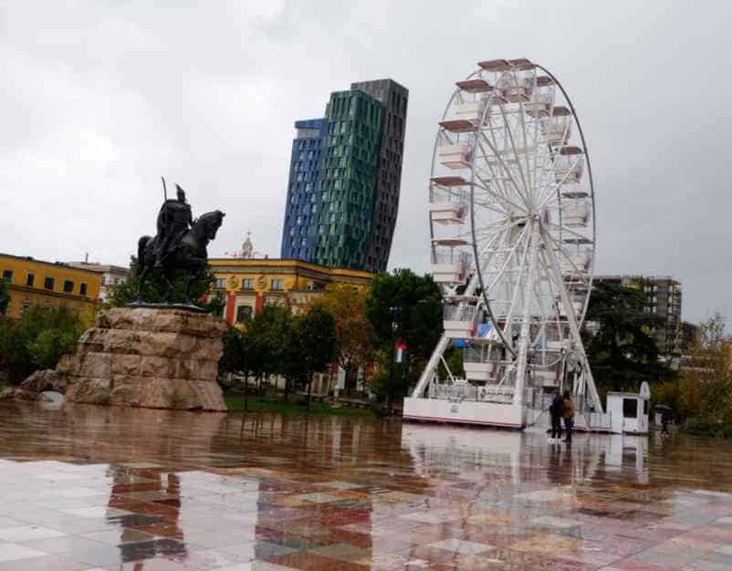 Tirana, la capitale culturelle et festive Tourisme Gravelines Tirana, la capitale culturelle et festive Tourisme Gravelines